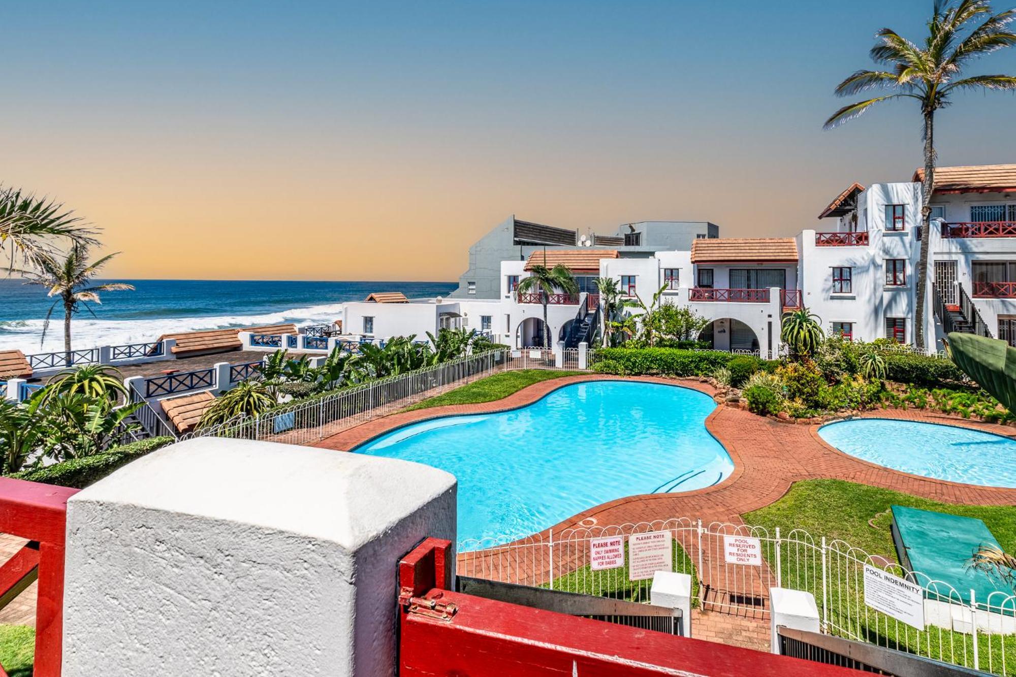 Le Paradis, Self-Catering Beachfront Apartments 발리토 외부 사진