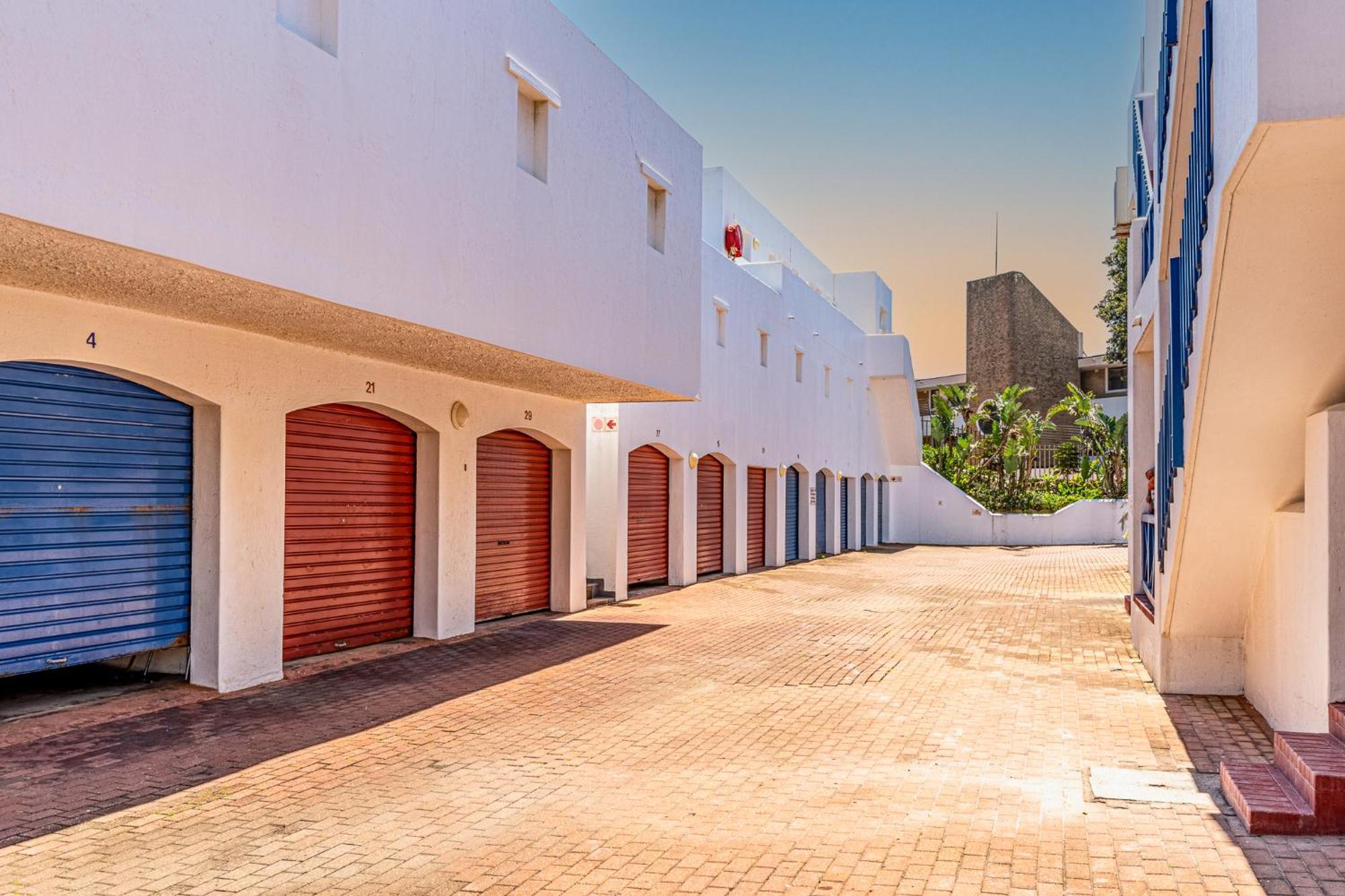 Le Paradis, Self-Catering Beachfront Apartments 발리토 외부 사진